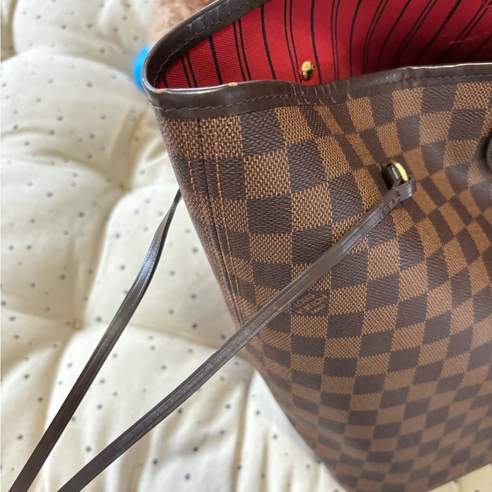 Authentic Louis Vuitton Damier Ebenezer Neverfull Gm - Picture 4 of 16